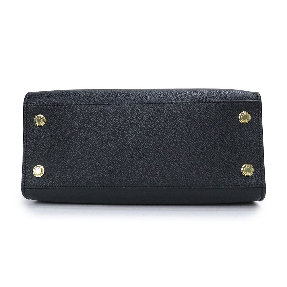 ブラック ゴールド金具