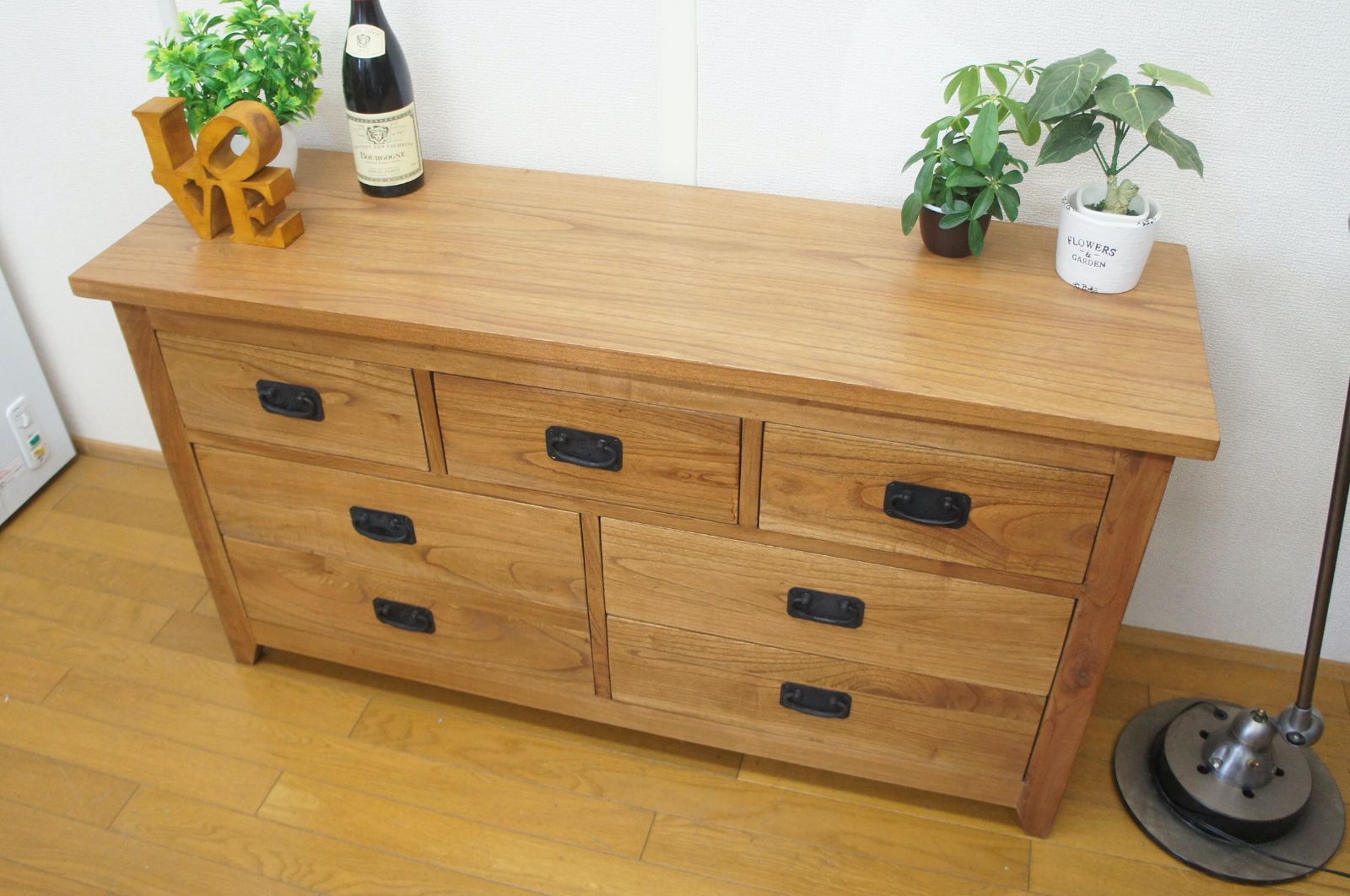 無垢材 リビングチェスト