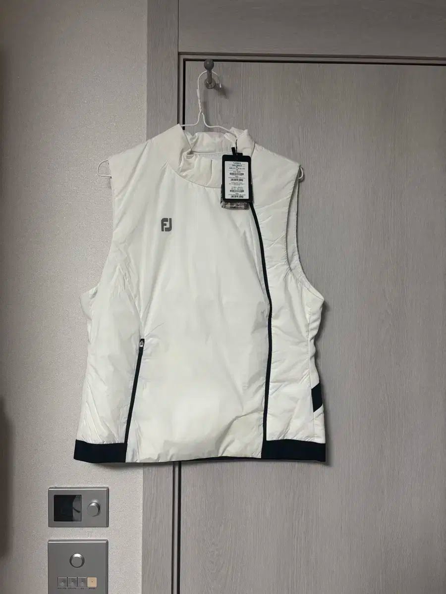 新商品 FJフットジョイ ゴルフウェア ゴルフベスト