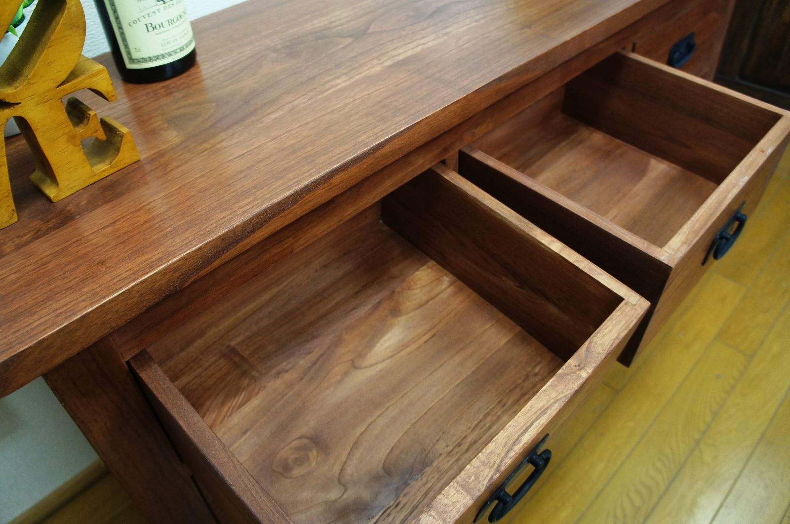 リビングチェスト