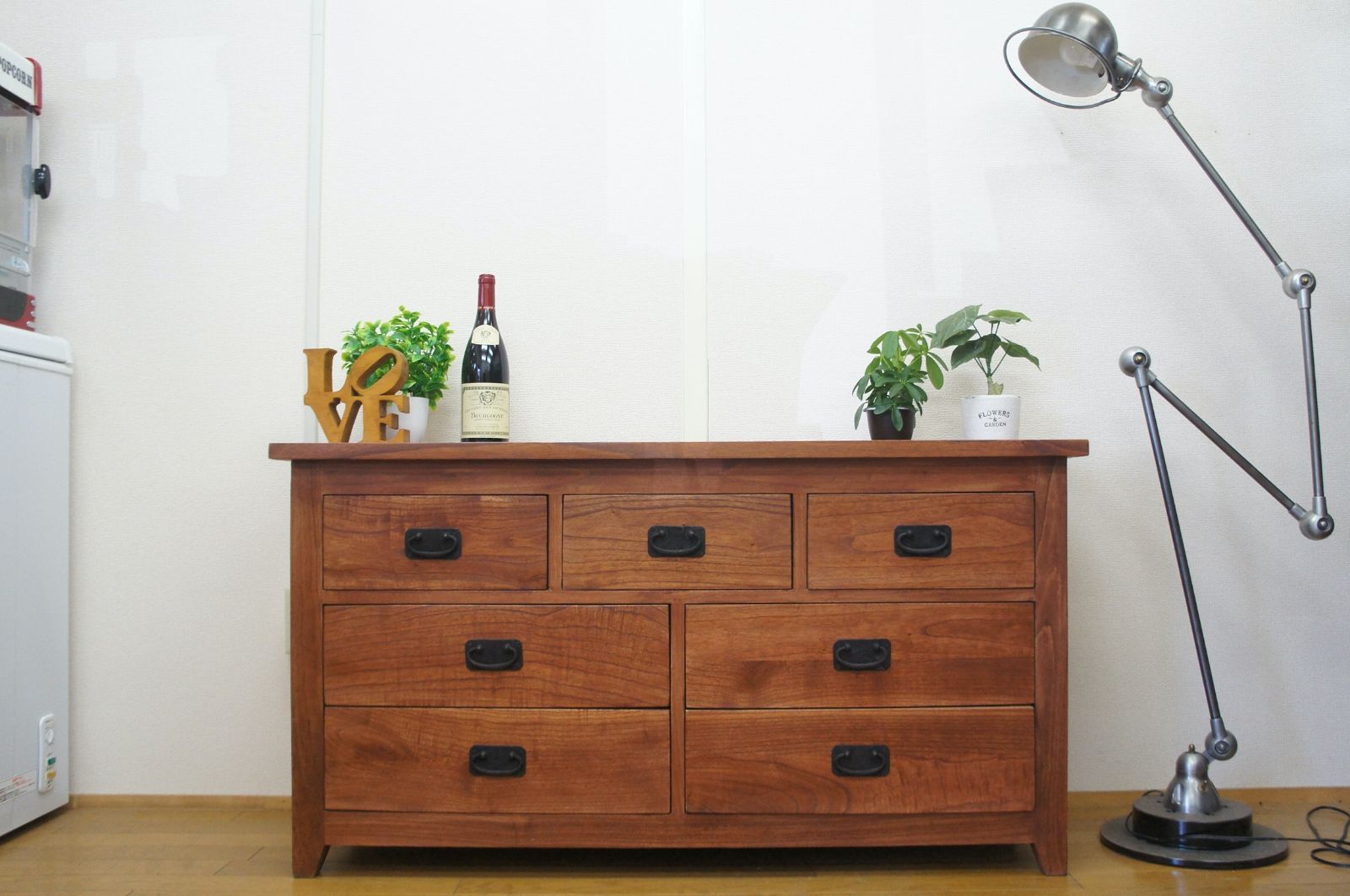 アンティーク調 木製 無垢材 リビングチェスト 3段7杯 W120 che-112-MAH