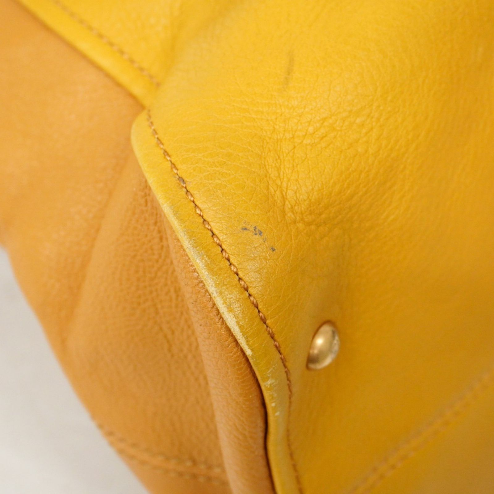 Fendi フェンディ