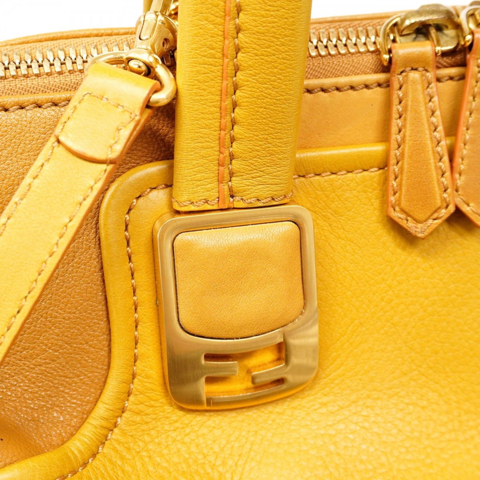 フェンディ Fendi