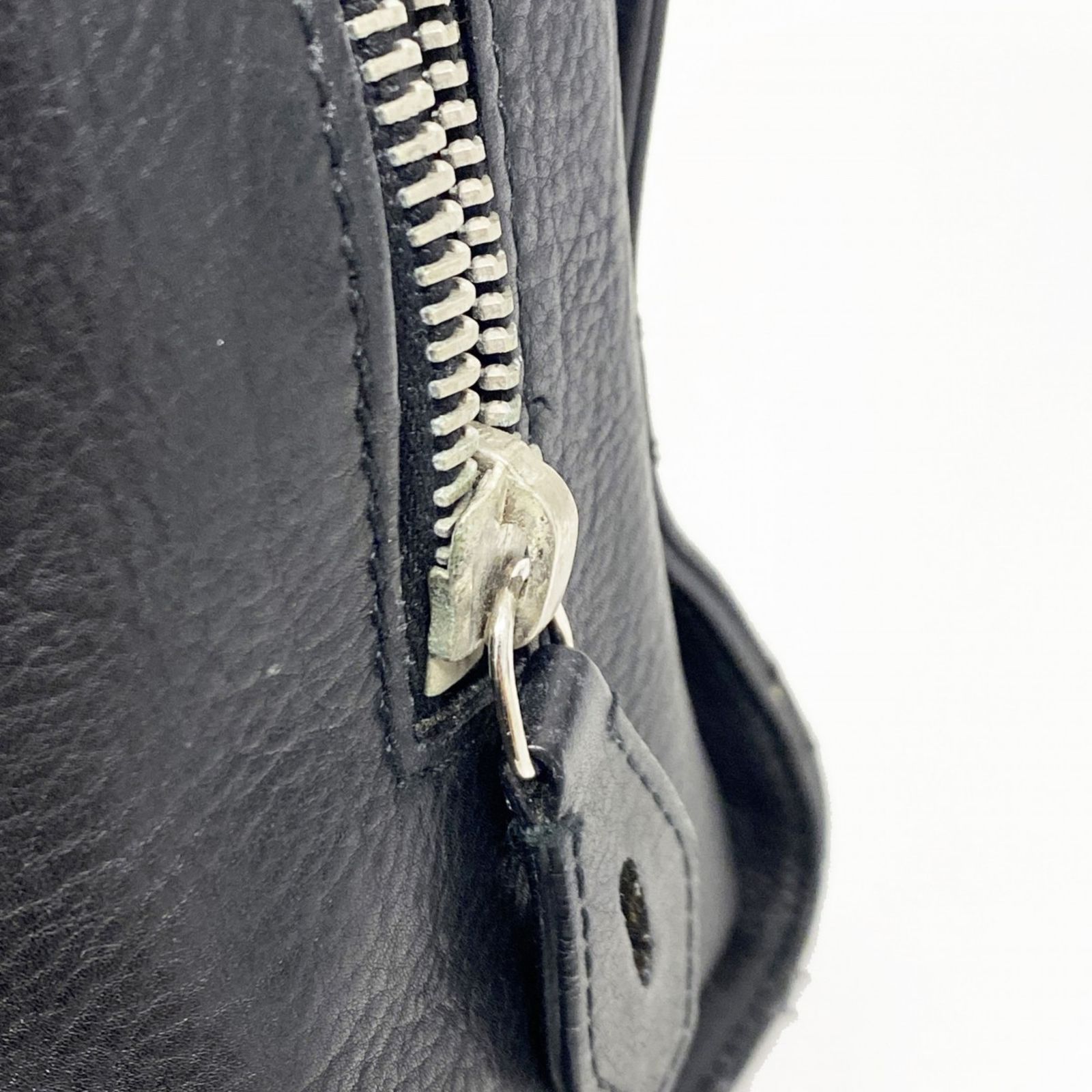 レザー ブラック