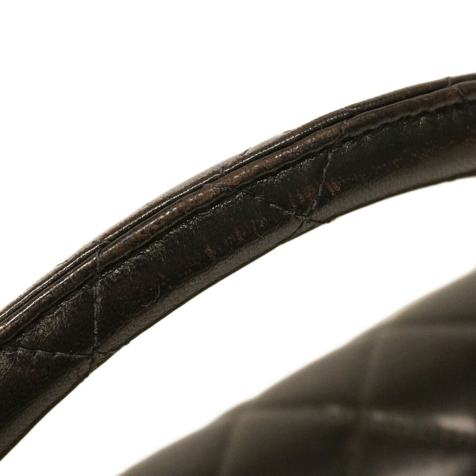 シャネル ハンドバッグ