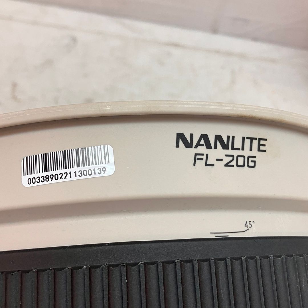 初心者 NANLITE ナンライト FL-20G フレネルレンズ バーンドア付 Forza 200 300 500 用 Bowens マウント ライティング 照明機材 C10544442