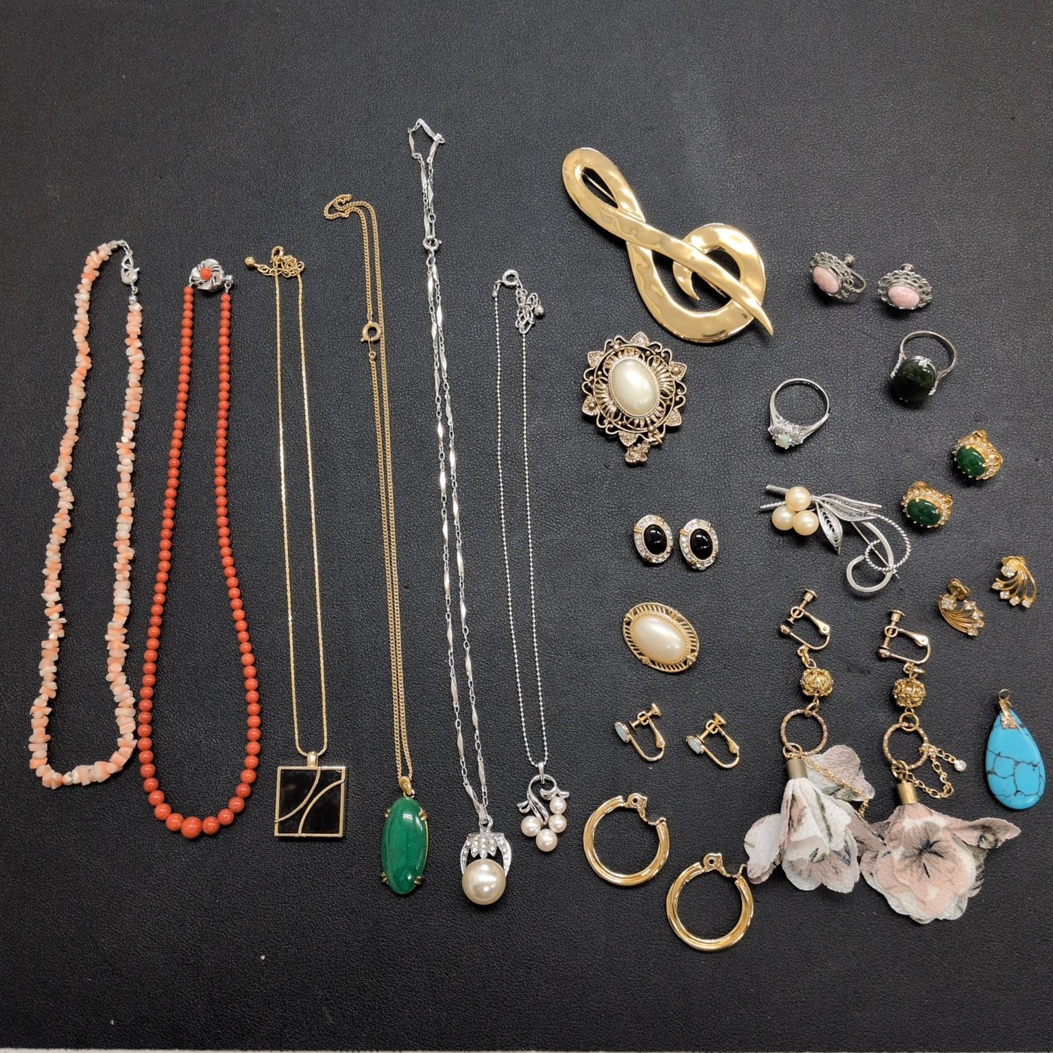 遺品整理 まとめて ジュエリー ブランドあり MONET イヤリング ネックレス リング ブローチ SILVER925あり アクセサリー