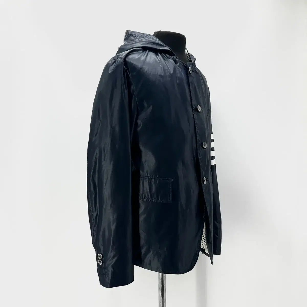 百貨店 トム ブラウン メンズ リップストップ 光沢 ウィンドブレーカー ジャケット