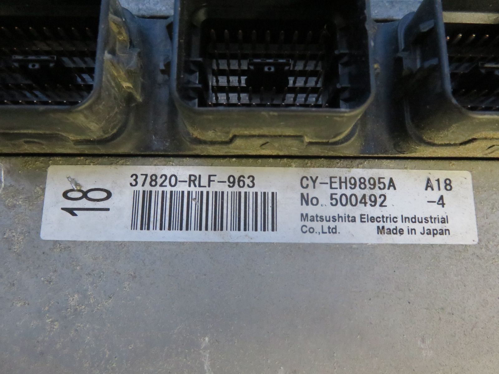 最安価に挑戦！ SFC2898| ホンダ RB3 RB4 オデッセイ 純正 エンジンコンピュータ エンジンコントロールユニット 37820-RLF-963