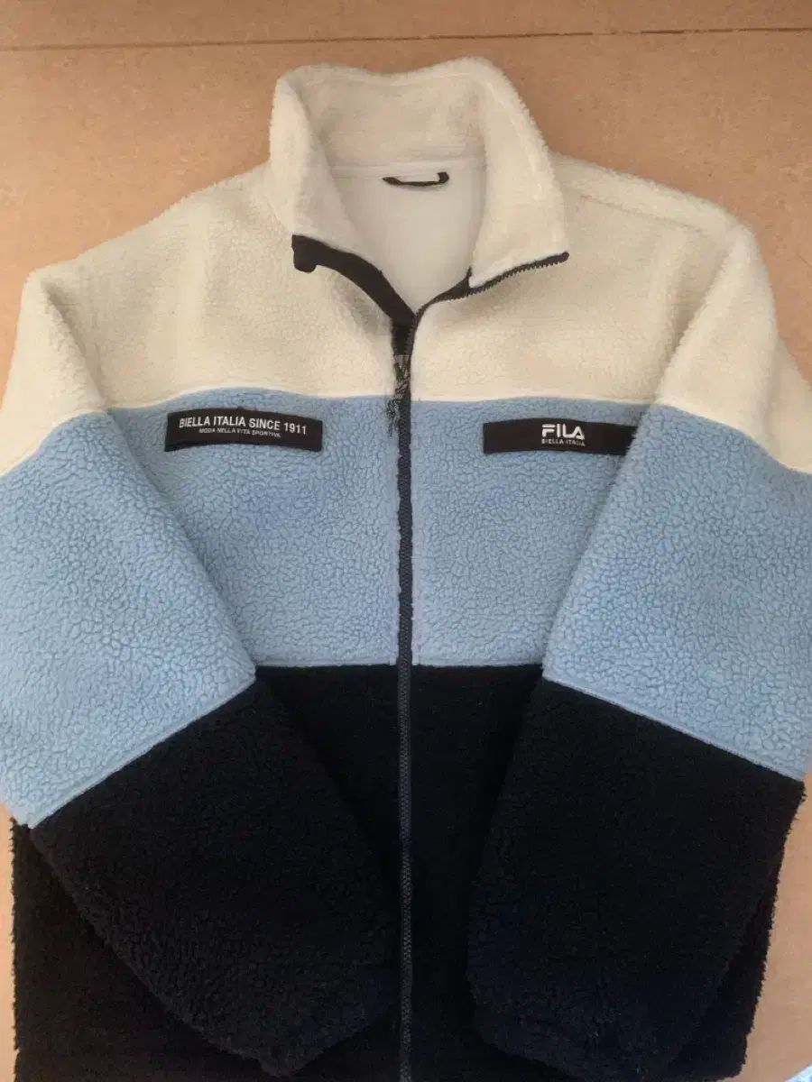 FILA 휠라 ブロック フリース ボア ジャケット ボア ジャケット