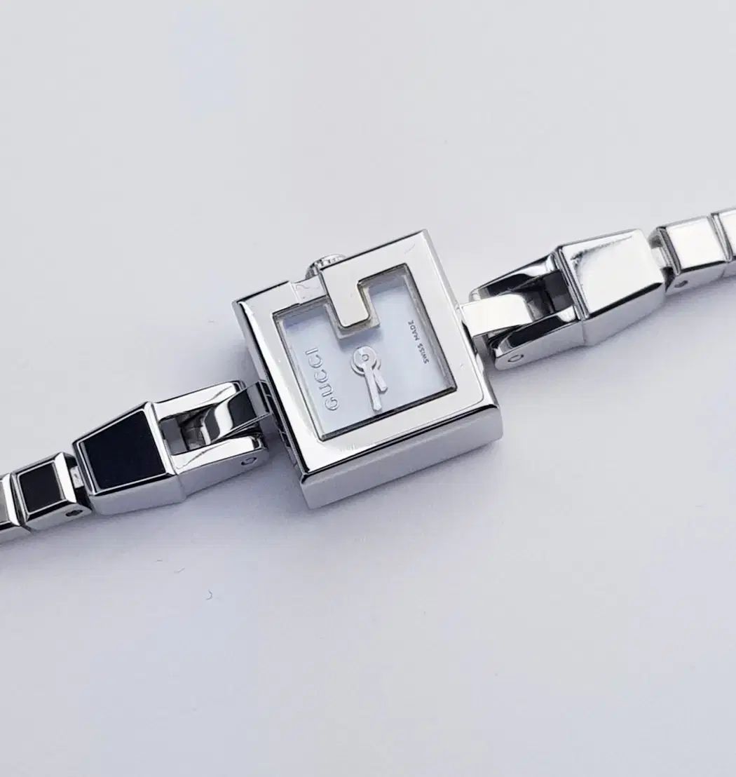 GUCCI グッチ 102 ブランド時計 ほぼ プレゼント 記念日 リストウォッチ ブレスレット