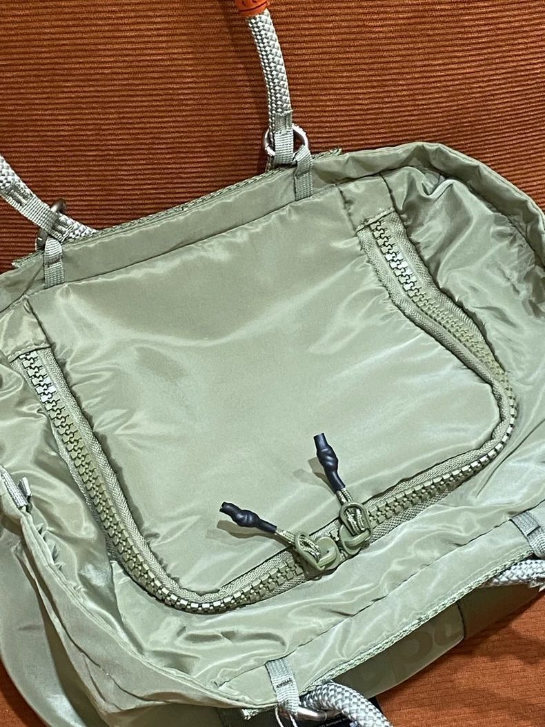 【超極美品】ルイヴィトン ユタ コマンシュ ボストン バッグ ショルダーバッグ 超極美品】ルイヴィトン ユタ コマンシュ ボストン バッグ ショルダー