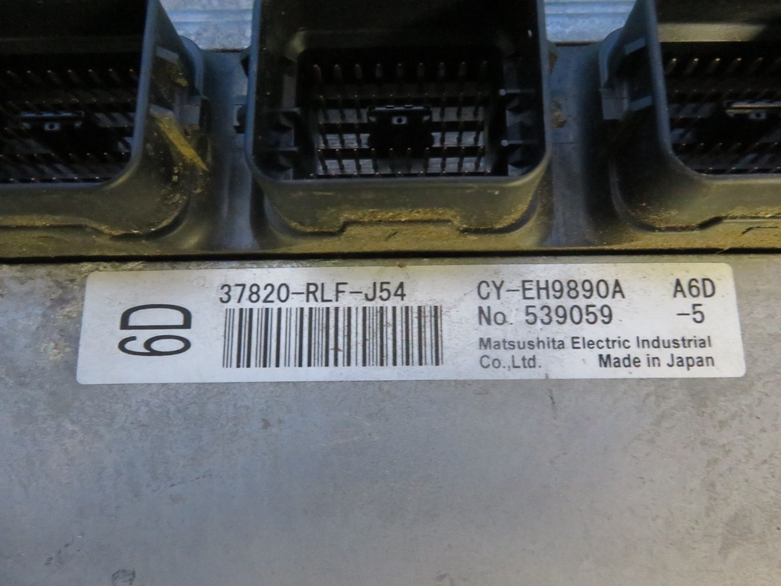 SFC2902 ホンダ RB3 RB4 オデッセイ K24A エンジンコンピュータ エンジンコントロールユニット 純正 37820-RLF-J54