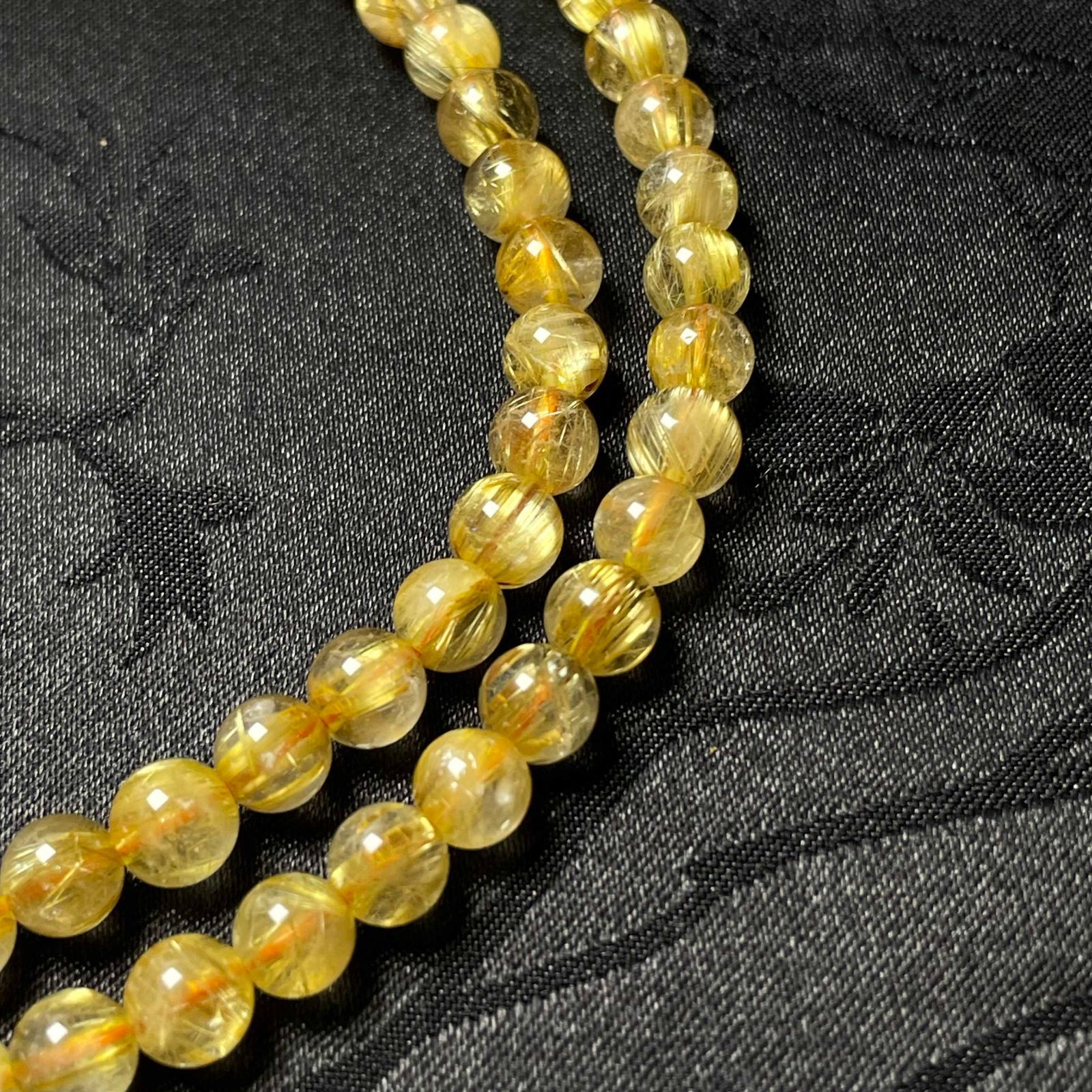 品質100％保証! EU製 タイチンルチル 黄金針水晶 ゴールド 金運 開運 3本巻きブレスレット パワーストーン プレゼント 5.8-6.2mm ZB9557