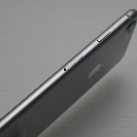 超美品 SIMフリー iPhone8 256GB シルバー 即日発送 スマホ Apple 本体
