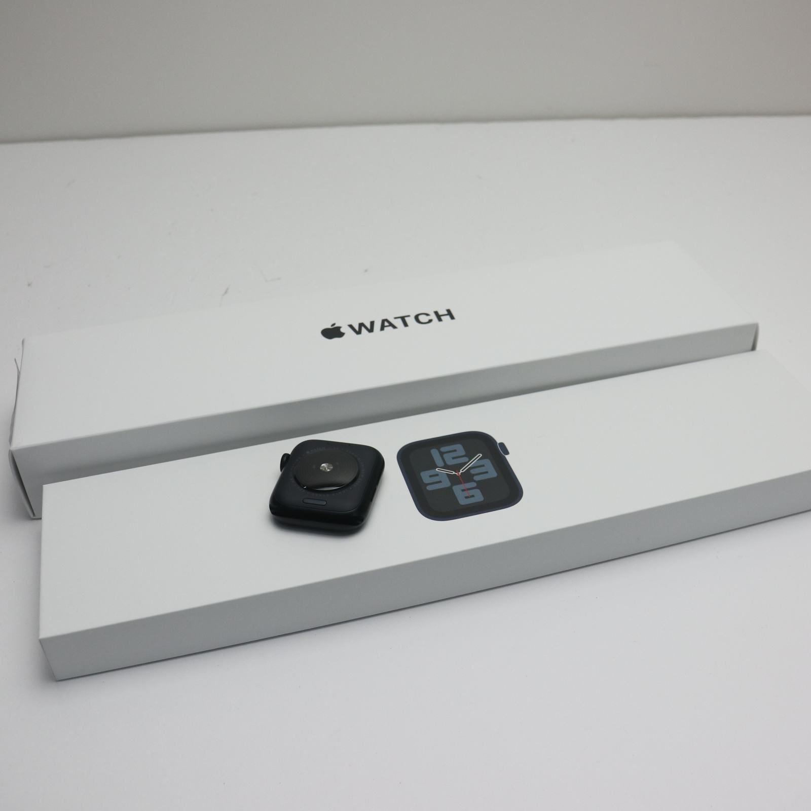 Apple Watch SE 第2世代 40mm GPS ミッドナイト スマホ 土日祝発送 05000