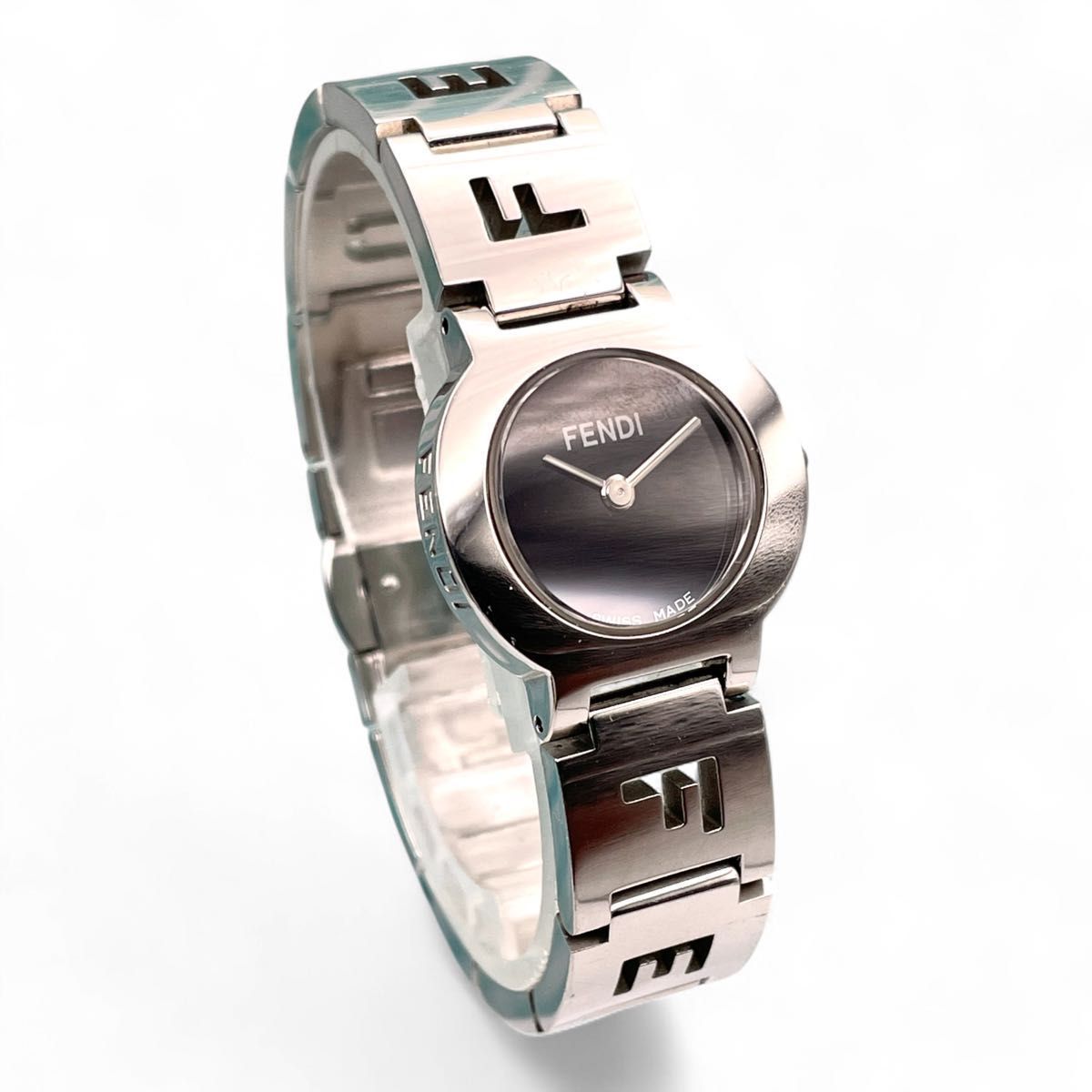 稼働 FENDI フェンディ 3050L レディース腕時計 クオーツ ステンレス シルバー コンビカラー ロゴ入り 5249-93-11