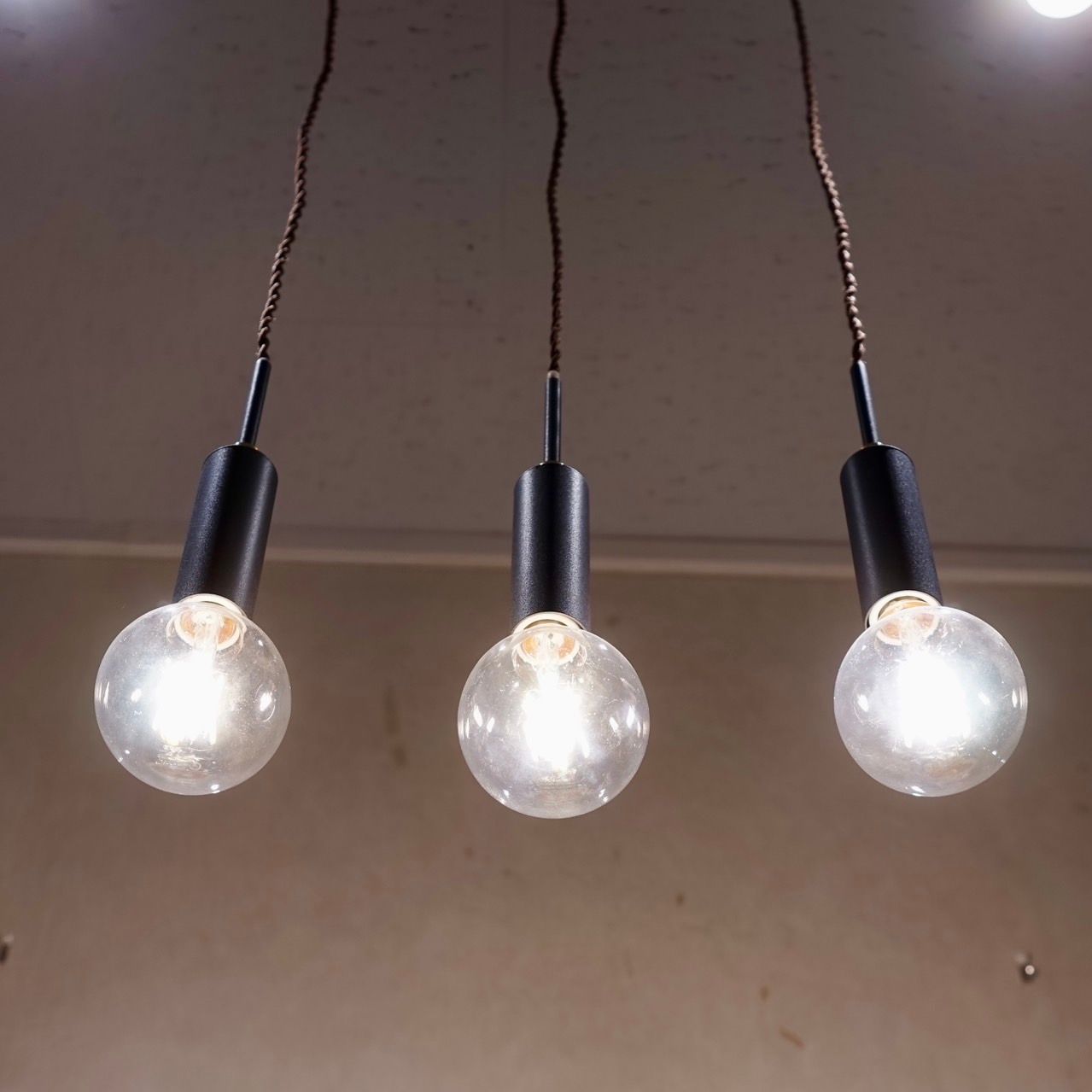 ELUX エルックス