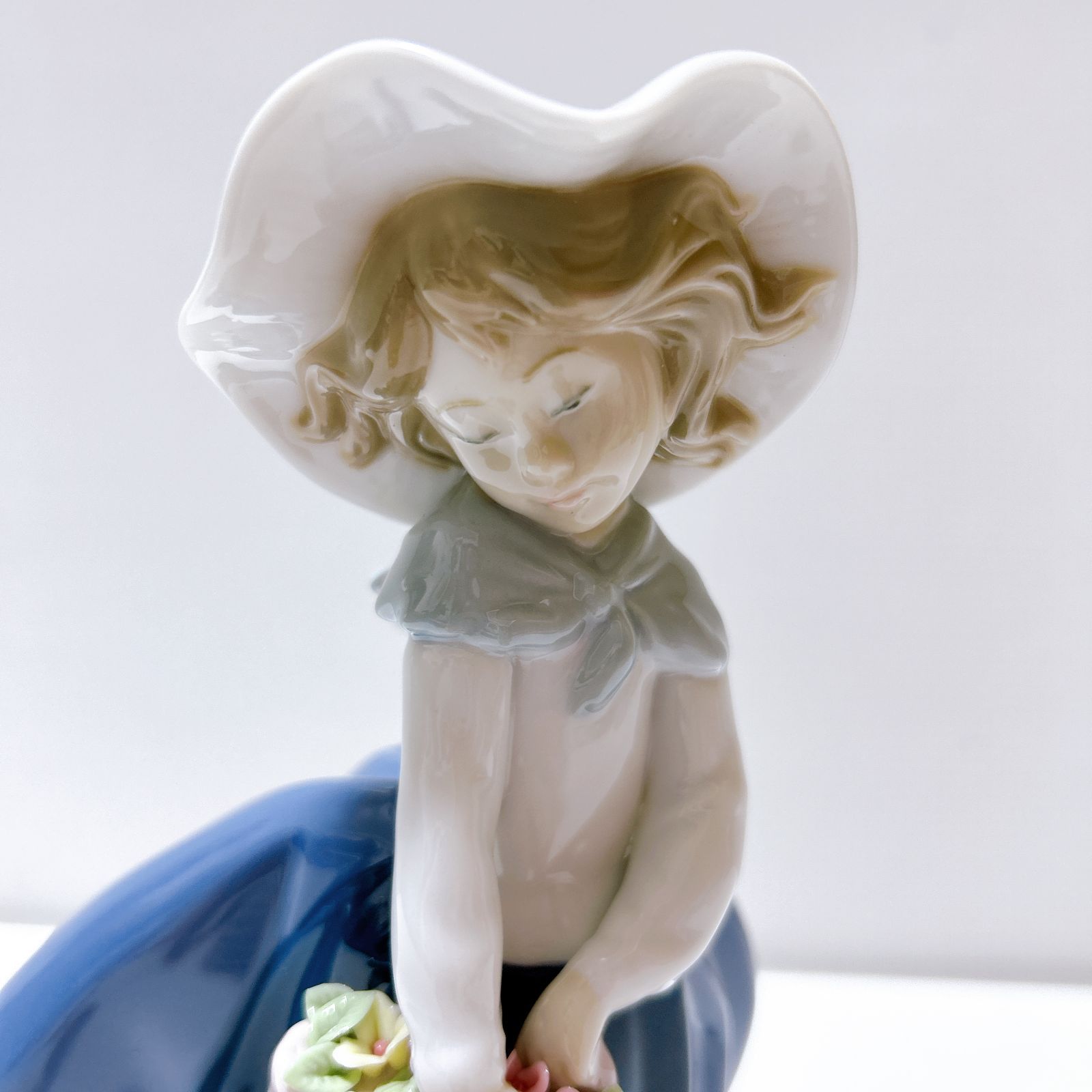 LLADRO リヤドロ きれいな花ばかり 少女 花 陶器 インテリア
