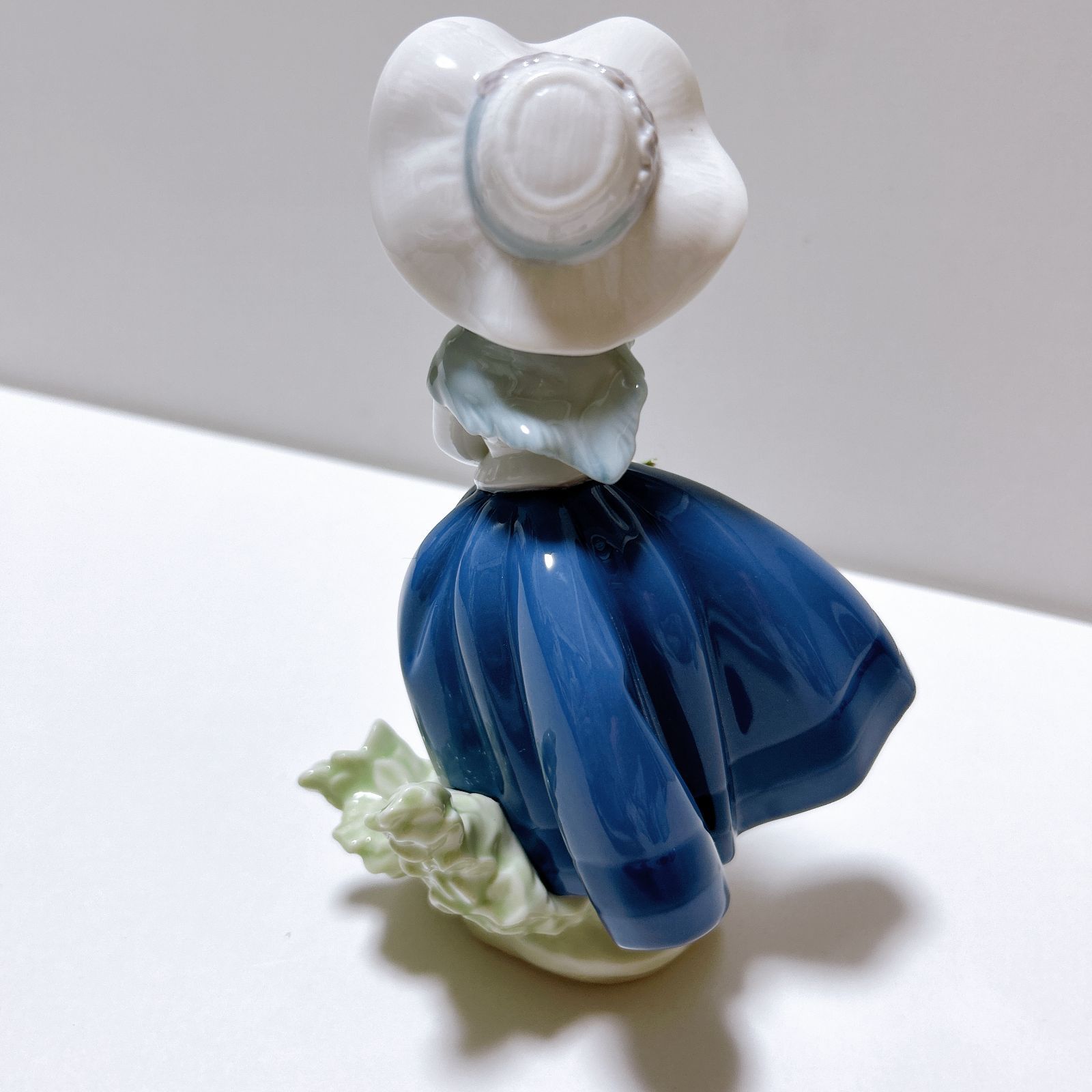 LLADRO リヤドロ きれいな花ばかり 少女 花 陶器 インテリア 中古美品