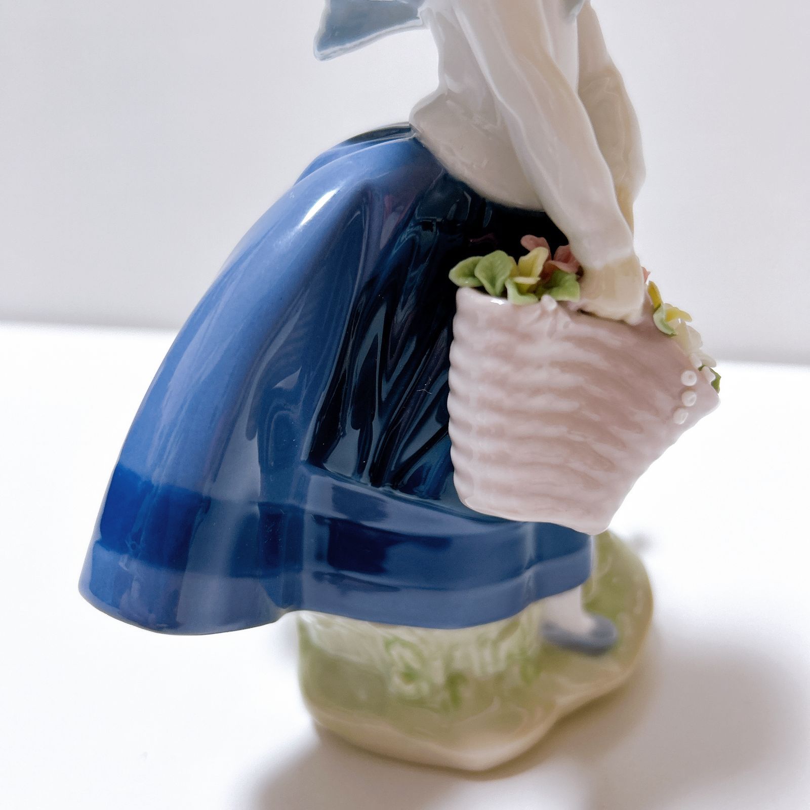 LLADRO リヤドロ きれいな花ばかり 少女 花 陶器 インテリア 中古美品