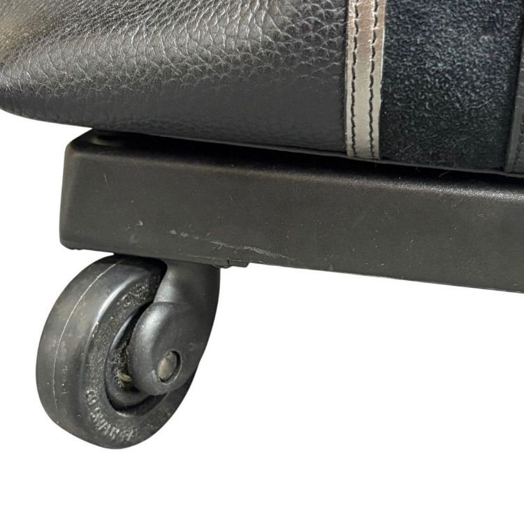 レザー ブラック