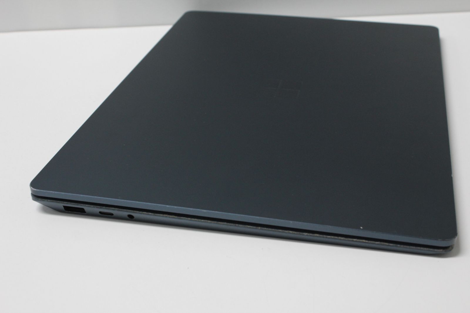 極美品 Surface Go 2 10.5型 Office2024 タブレット Microsoft Surface Go 2 第8世代 Pentium 10.5インチ メモリ4GB 64GB