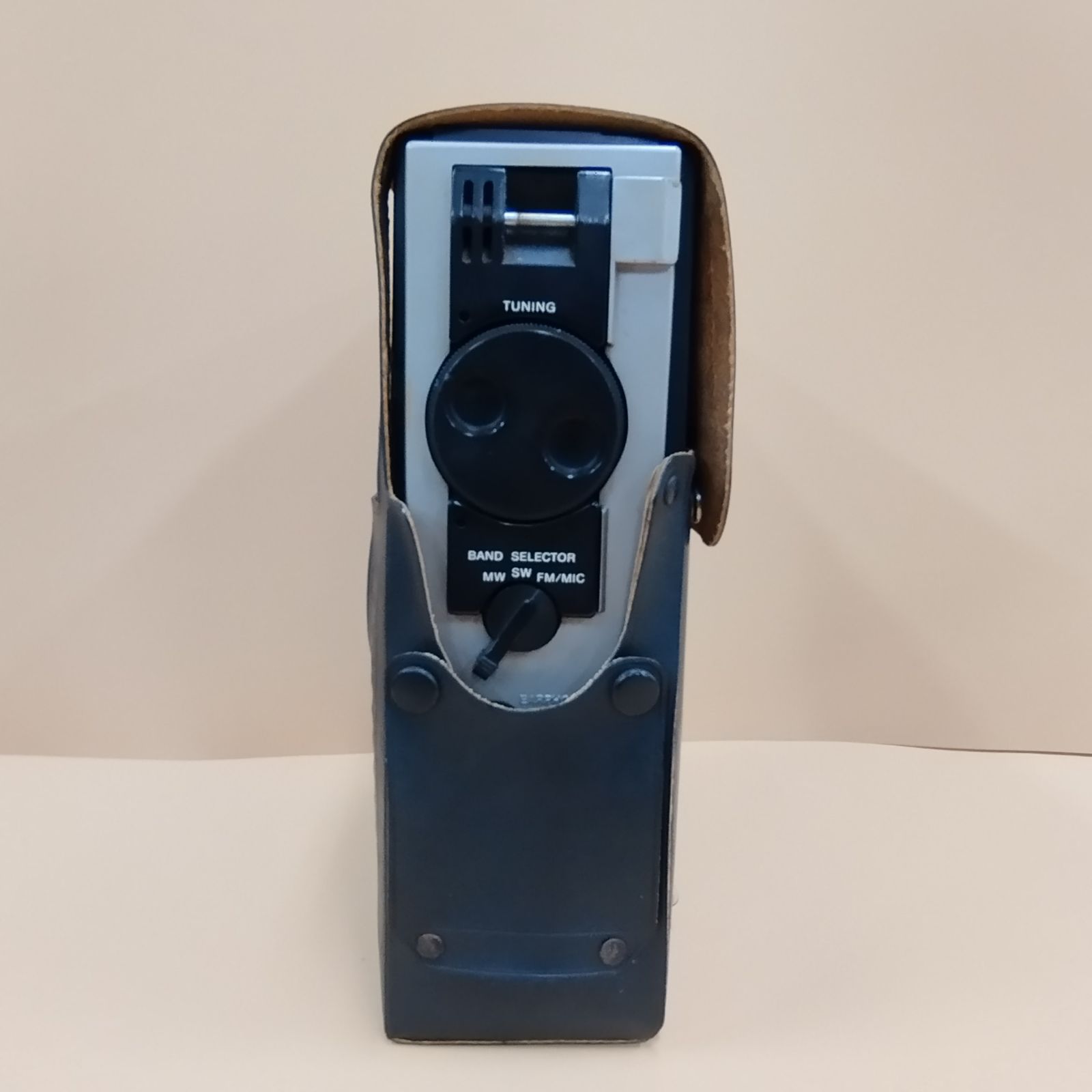 SONY ICF-5500 スカイセンサー ケース付き ソニー ICF-5500 スカイセンサーFM/AM/SW 3 BAND 1972年・日本製