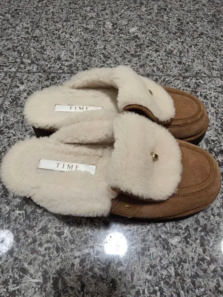 ミュール スリッパ