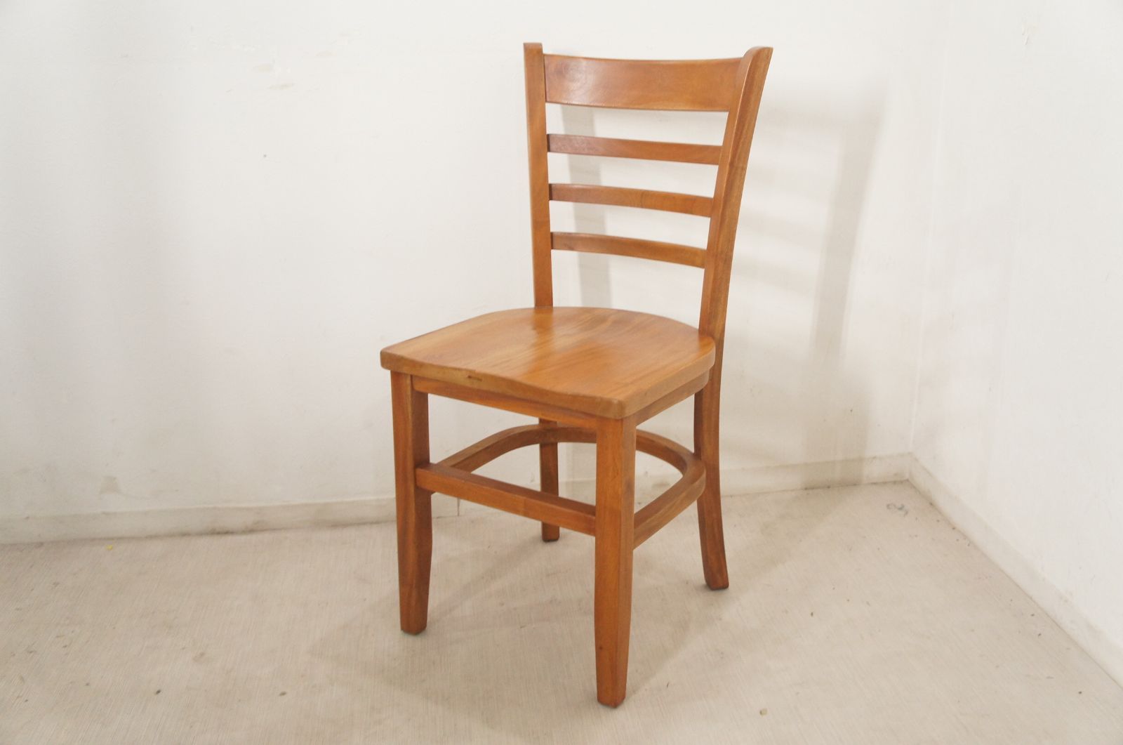 アンティーク調 マホガニー無垢 ラダーバックウッドチェア cha-044-NAT