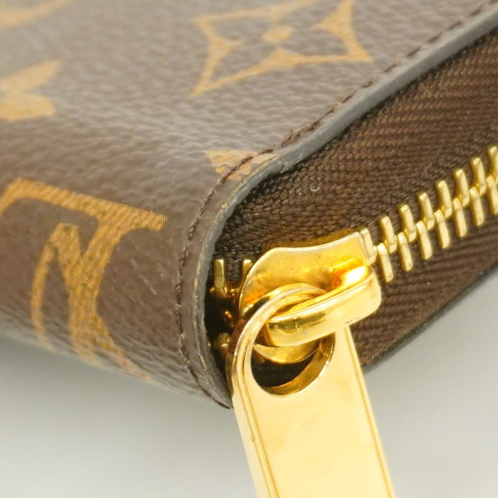 ルイヴィトン M42616 モノグラム ジッピーウォレット 長財布 ユニ