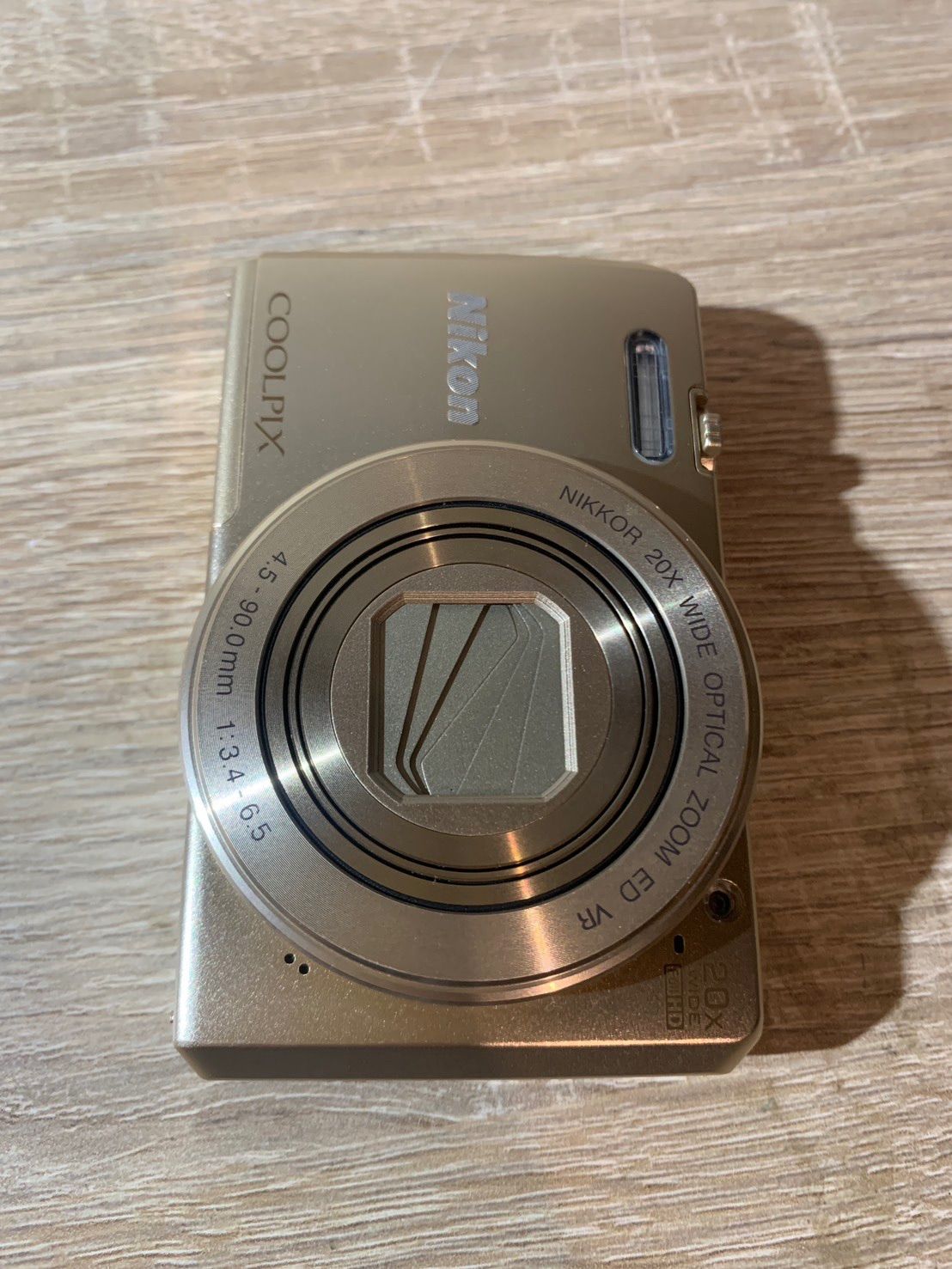 Nikon COOLPIX S7000 【ジャンク品】 ジャンク】Nikon COOLPIX S7000 コンパクトデジタルカメラ
