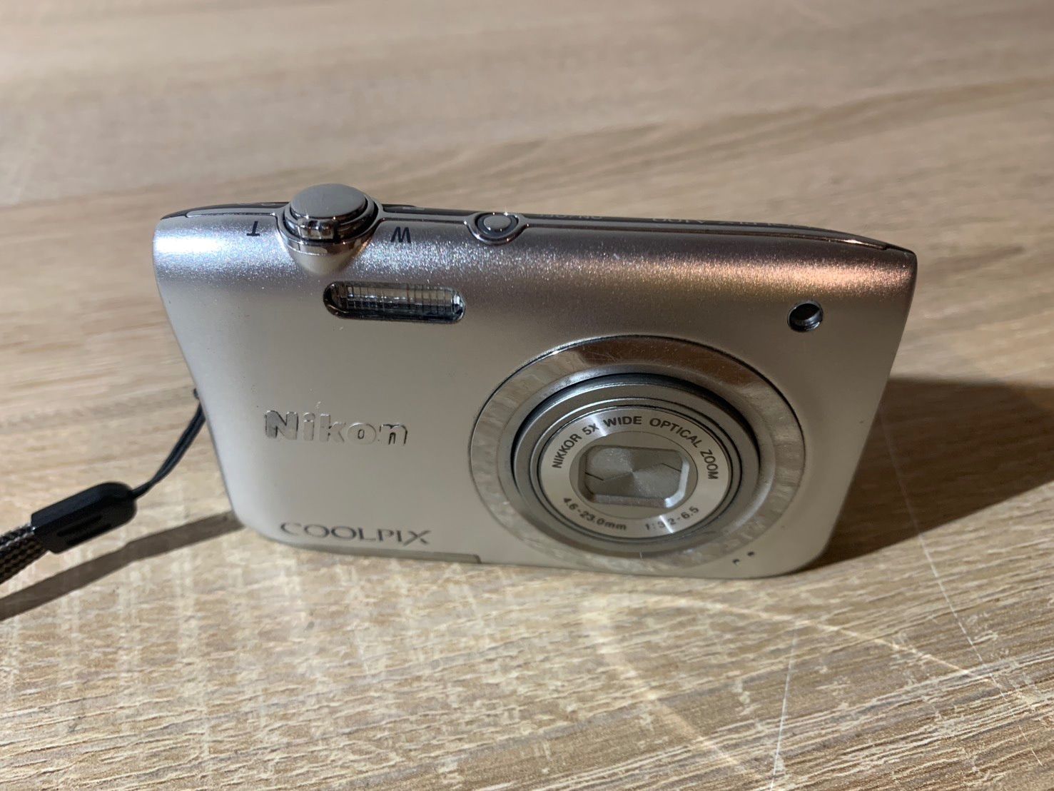 6192 Nikon COOLPIX A100 シルバー デジカメ ジャンク品 - メルカリ