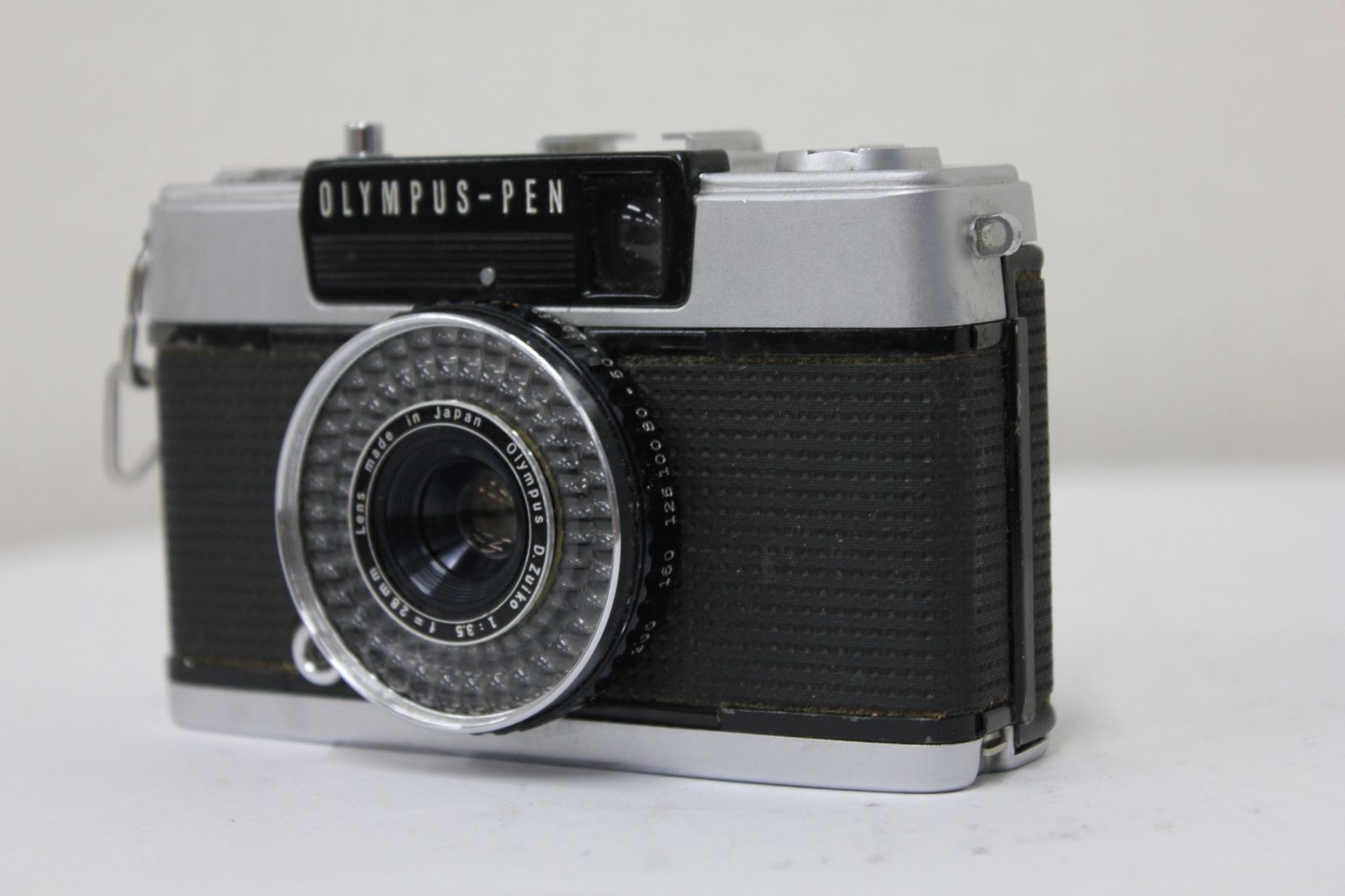 返品保証 オリンパス Olympus PEN EE-3 D.Zuiko 28mm F3.5 コンパクトカメラ e3277