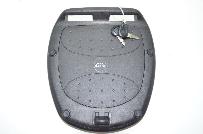 バイク用リアボックス