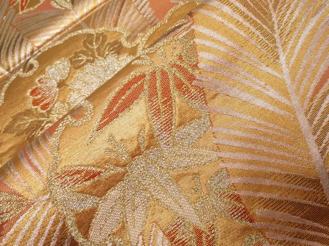 雪輪草花文 金銀糸