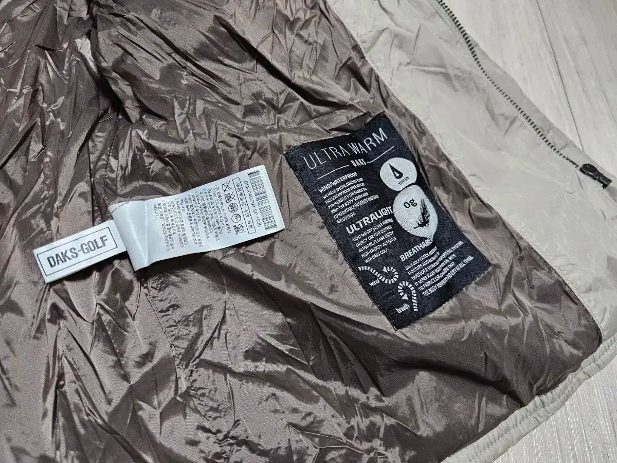 DAKS ゴルフ ウールパッチ 軽量 グースダウン アウター ベージュ 55 000円で LLC-HASEGAWATOSO_COM