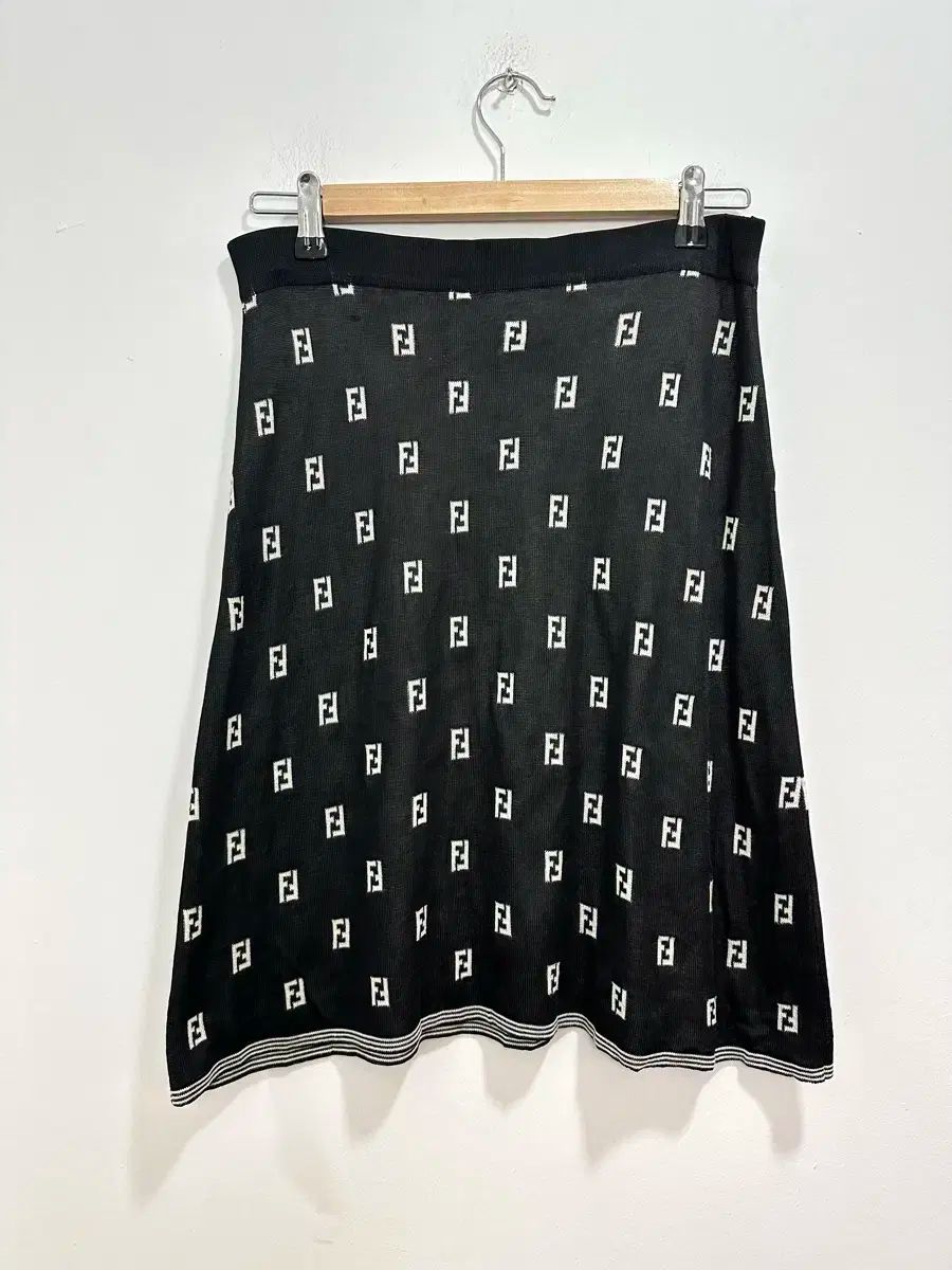 00s FENDI フェンディ ズッカ FF モノグラム パータン ニット ミディ スカート