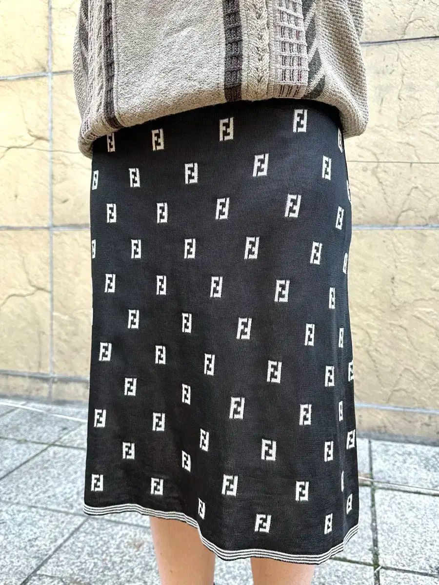 00 s FENDI フェンディ ズッカ FF モノグラム パータン ニット ミディ スカート