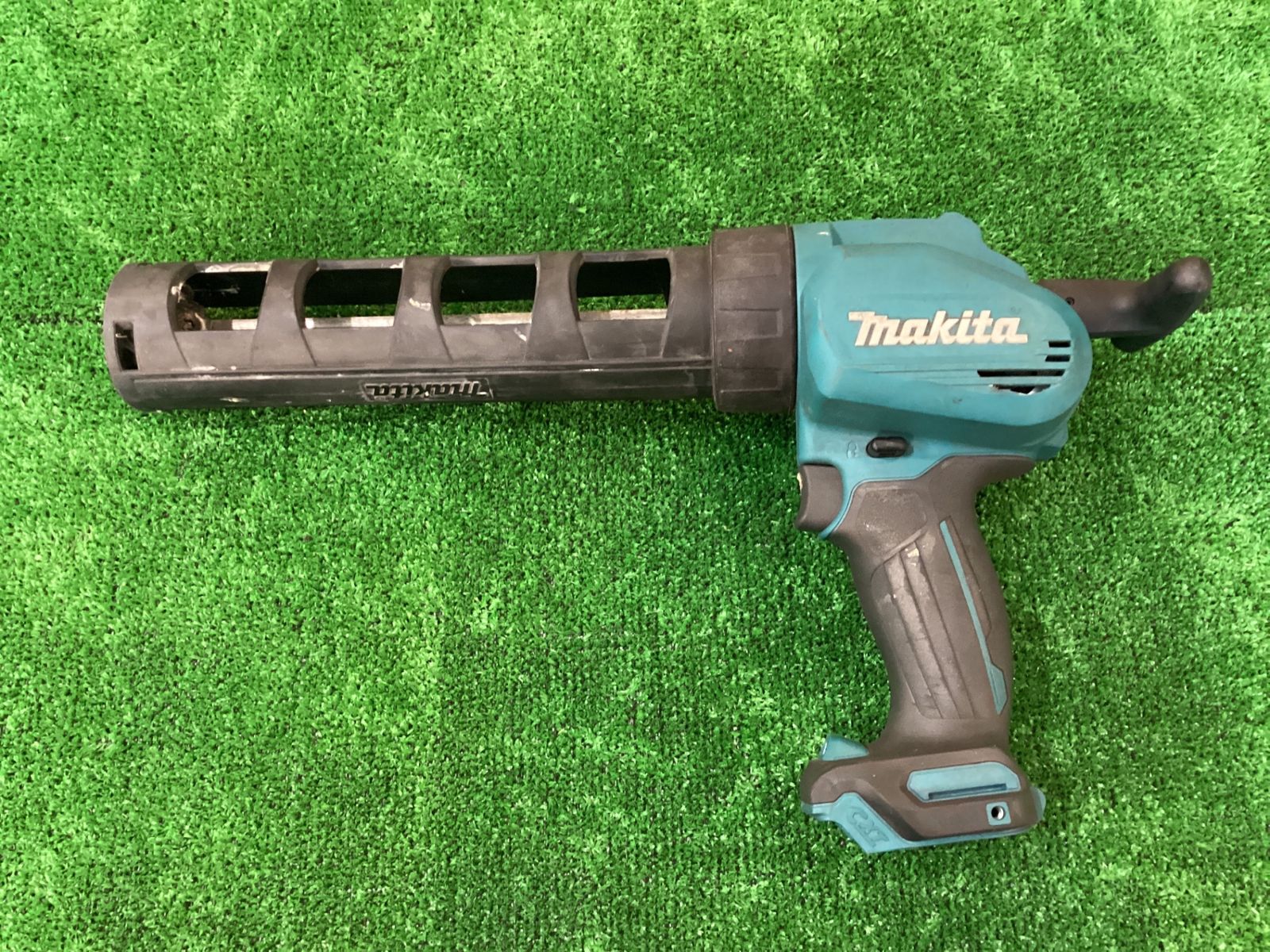 マキタ CG100D 10.8V充電式コーキングガン 本体のみ現状品 コ-164