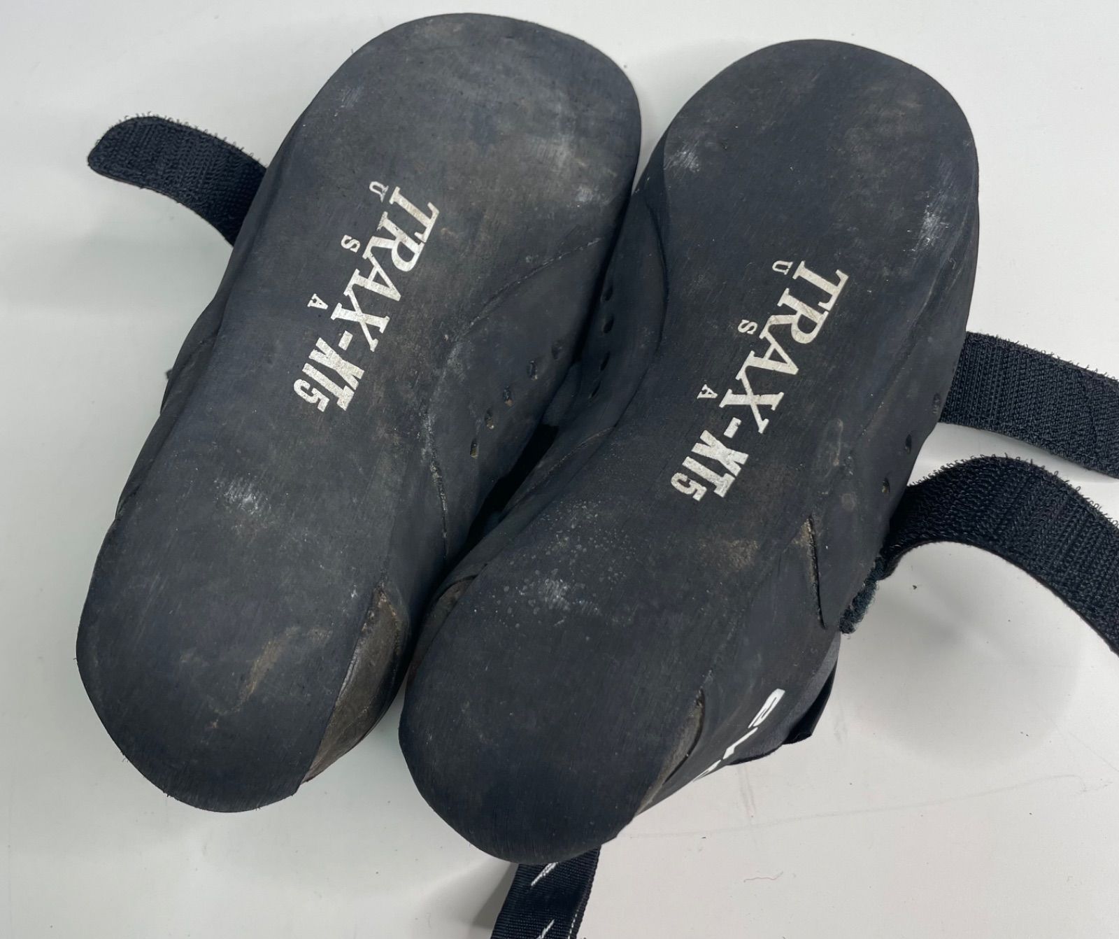 イボルヴ クライミングシューズ