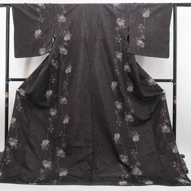 ❁tomihisa❁新品 薔薇 着物 正絹 仕付け糸付”薔薇に宿る大人の余韻