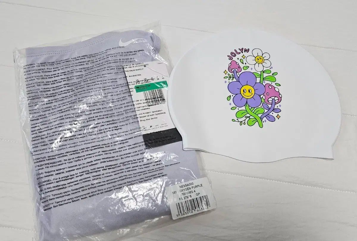 ナイキ 옥시ジェンパープル レースアップ 30 JOLYN スイミングキャップ