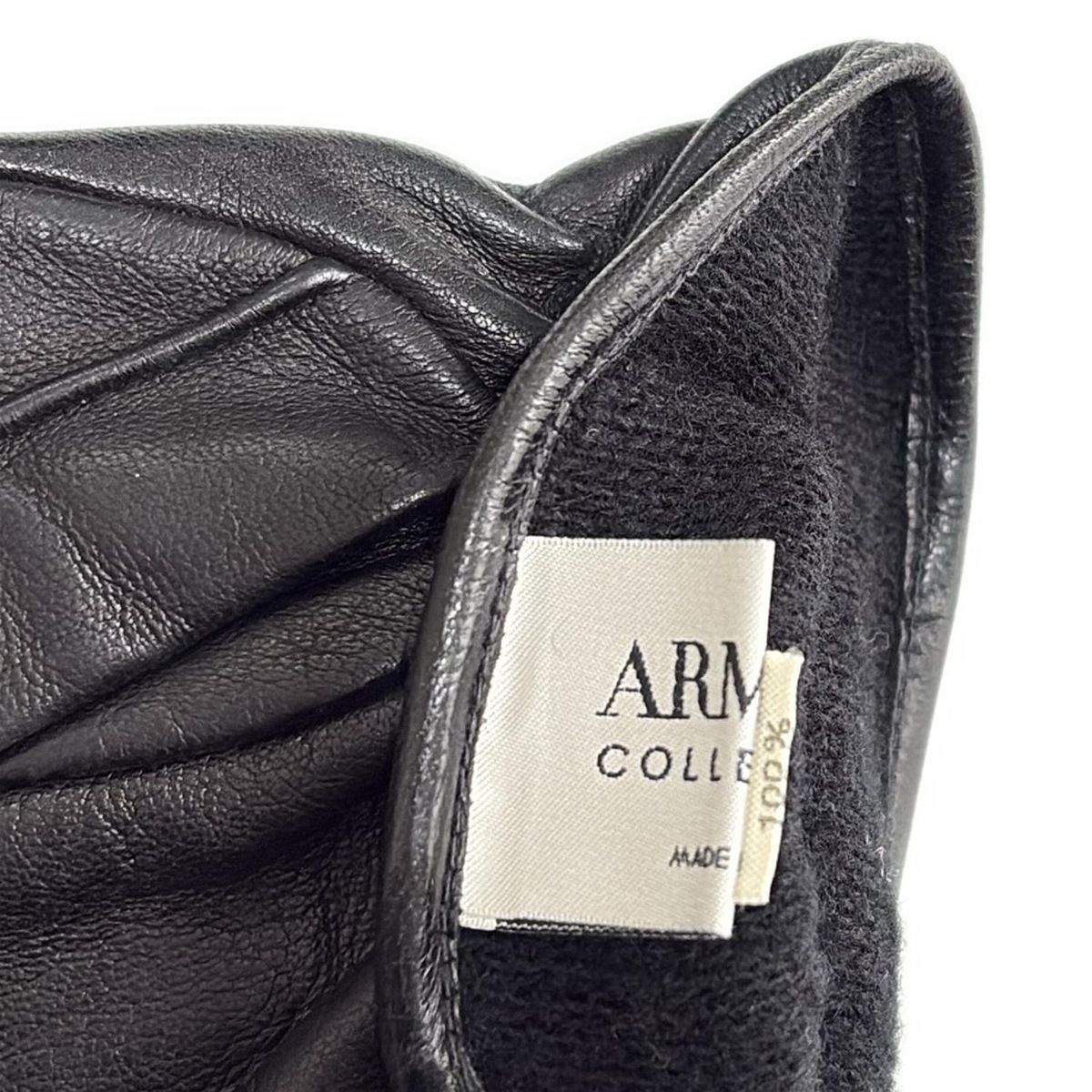 アルマーニコレッツォーニ 手袋