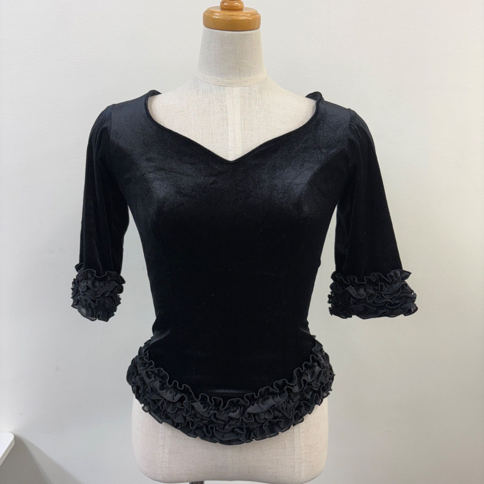 ソニアジョーンズ フラメンコ衣装 トップス ブラック ベロア フリル レース 長袖