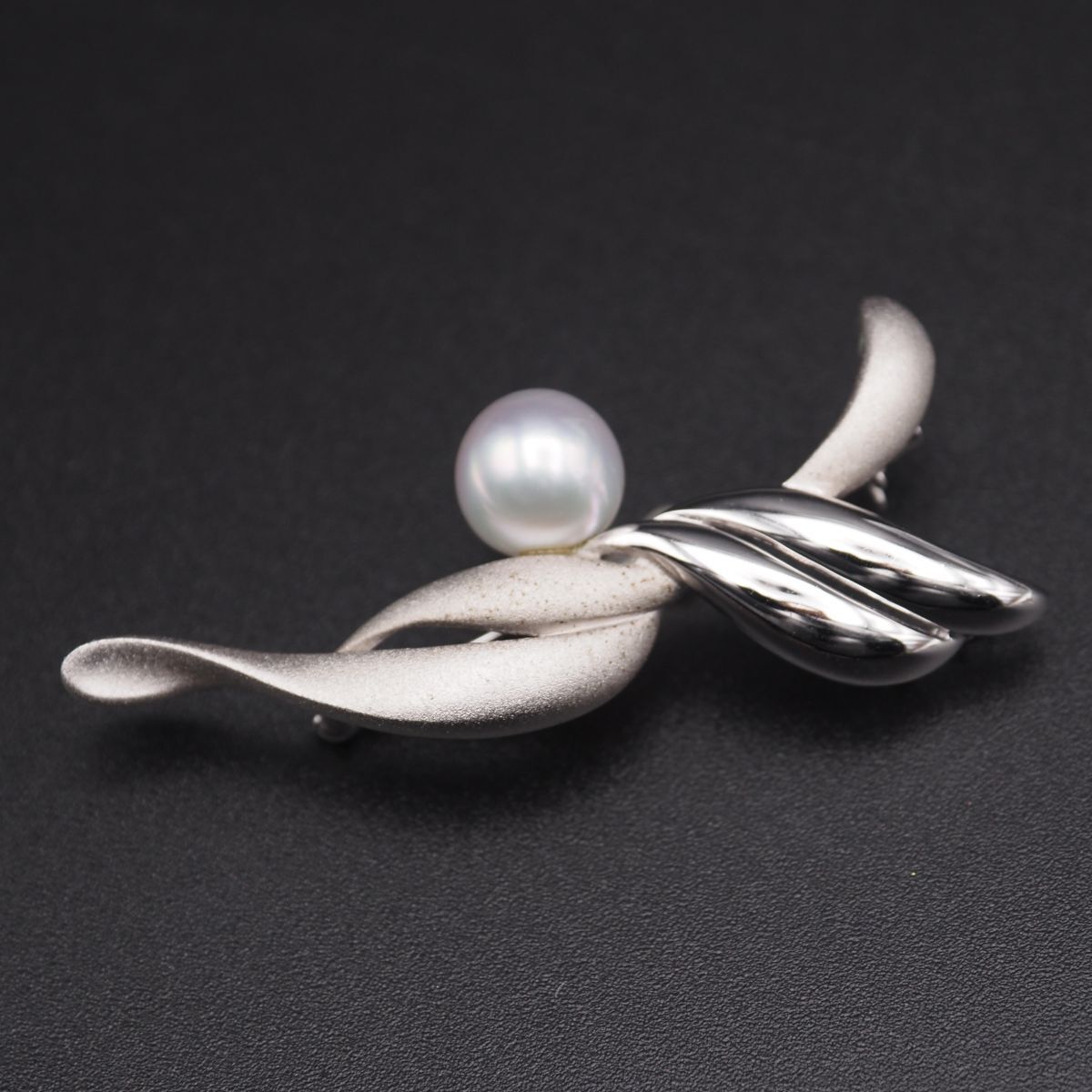 H076 白蝶真珠 パール SILVER刻印 ブローチ デザイン シルバー コサージュ 6月誕生石