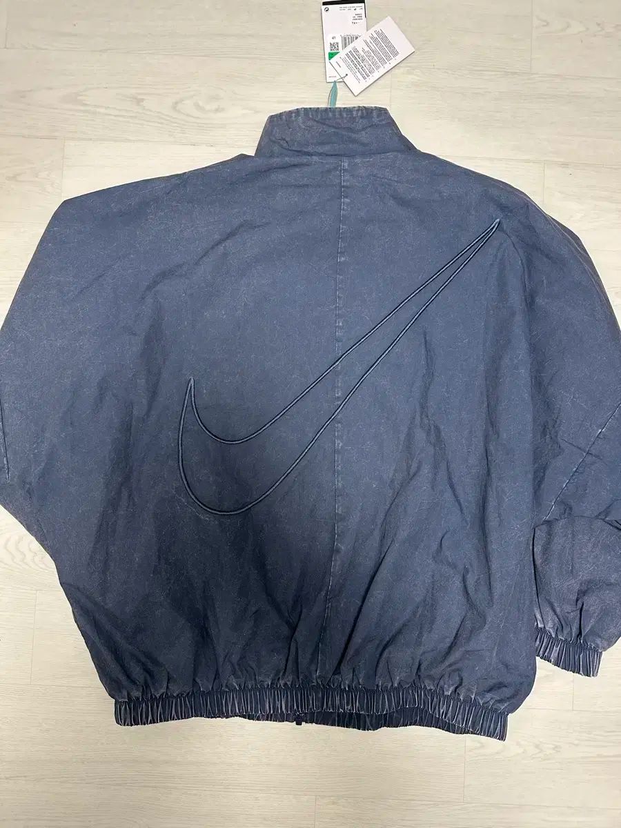 エッセンシャルズ ウーブン