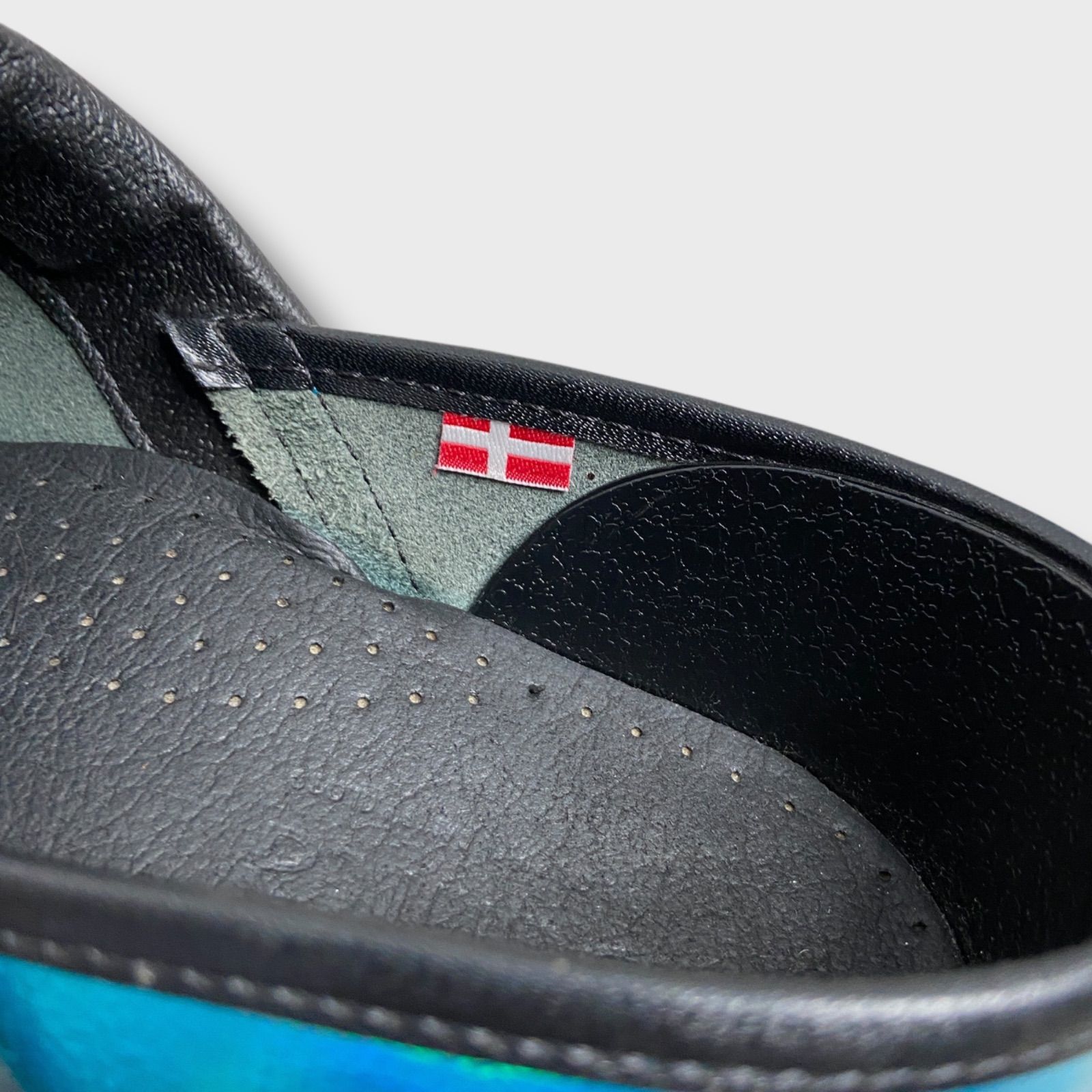 ターコイズブルー