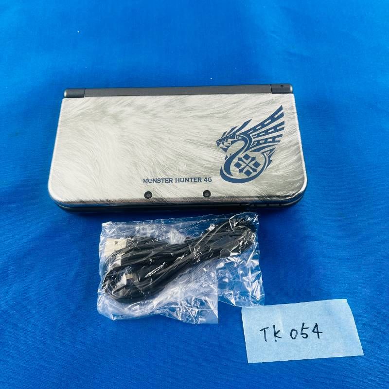 ◇TK054【限定版】Nintend New3DSLL 魔物獵人4G 特別版 規格 主機 連接線 銀色 任天堂 Nintendo DS 3DS 魔物獵人 魔物獵人 MH4G 合作商品 限定配色 原創設計 的縮圖