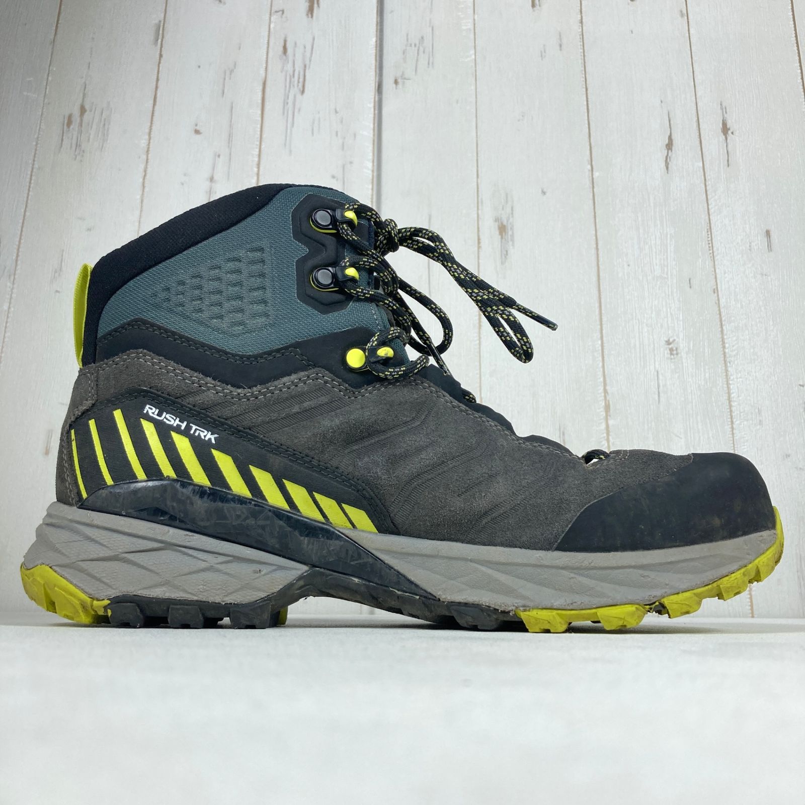 トレッキングブーツ フットウェア